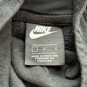 Women’s Black Nike Sweatshirt